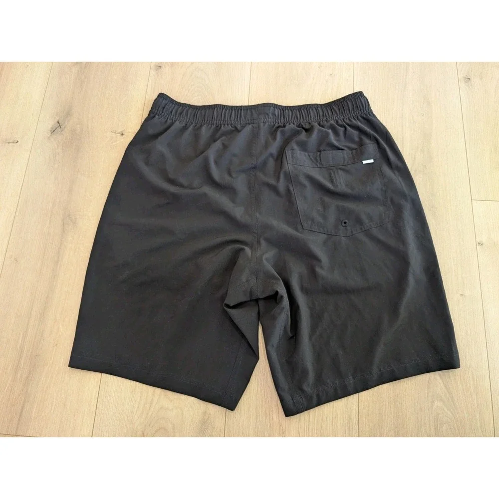 Vuori Mens 9" Kore Lined Short - Black V391 With Tags - Picture 4 of 6